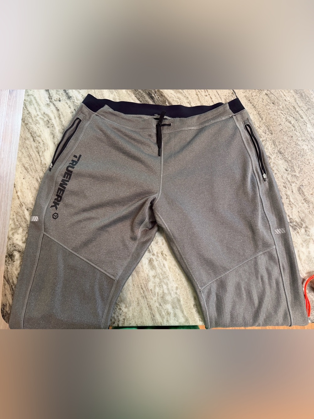 Truewerk M2 Transit Pants Everyday Joggers Heathered Grey Mens Size 2XL. A+